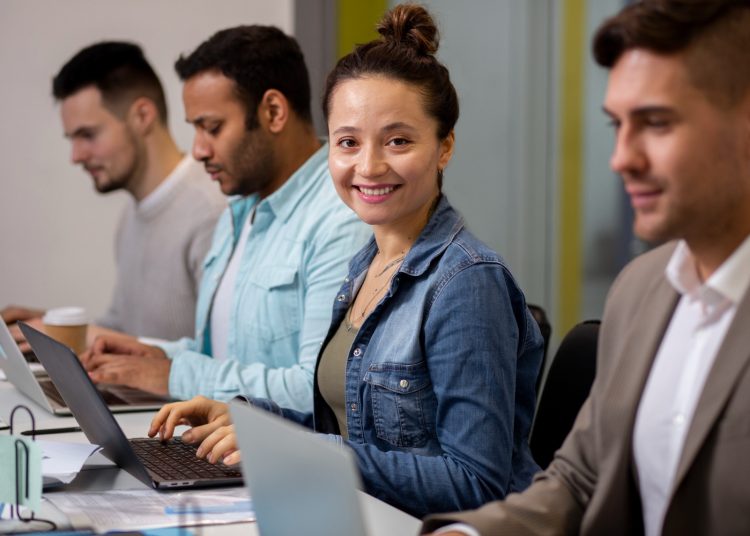 A redução da jornada de trabalho pode ser benéfica para trabalhadores e empresas